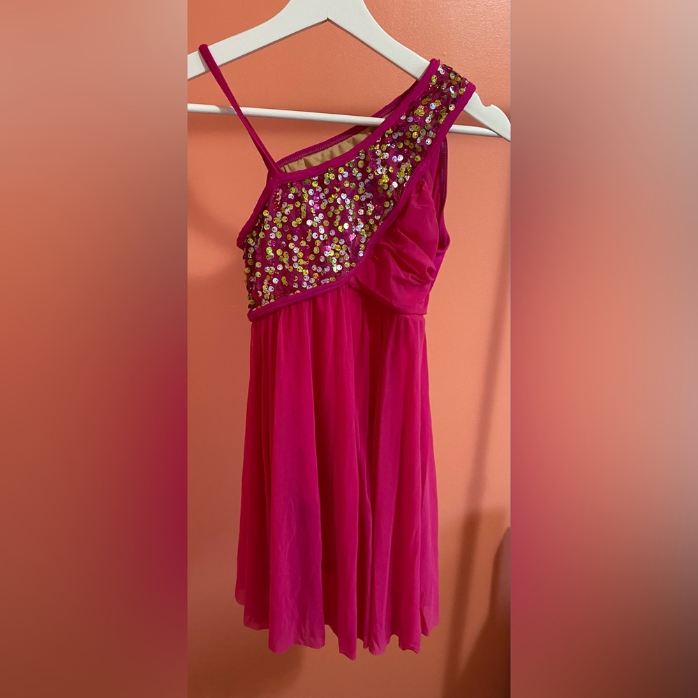 Pink dancing dress